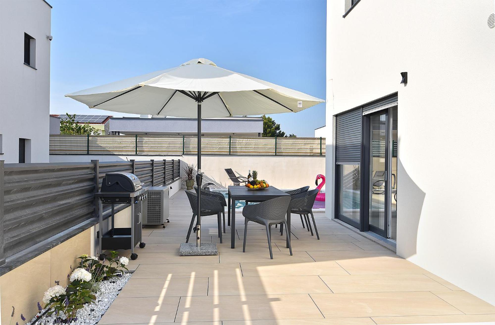 Villa Jlo1 Mit Beheizbarem Pool Peroj Esterno foto